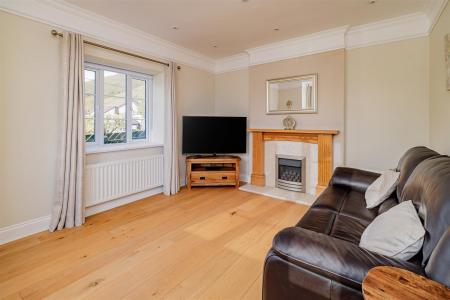 Living Room.jpg