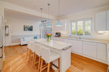 Open-plan Kitchen/Living.jpg