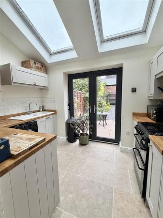 37 Benyon-19.jpg