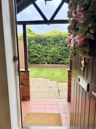 2 Astley Court-14.jpg