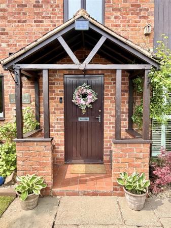 2 Astley Court-12.jpg