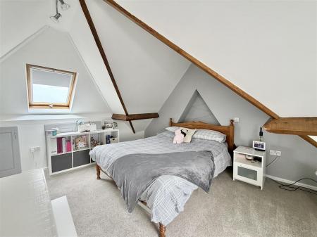 17 Grangefields Rd-14.jpg