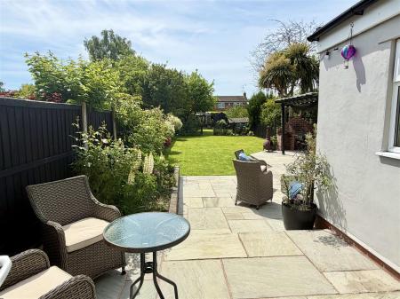 17 Grangefields Rd-25.jpg