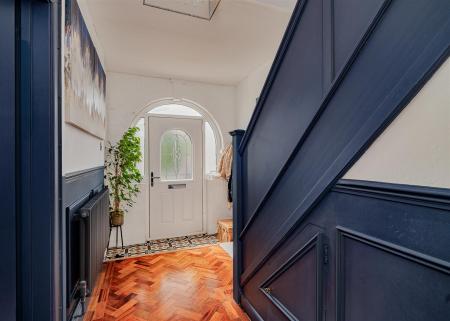 interior15v2.jpg