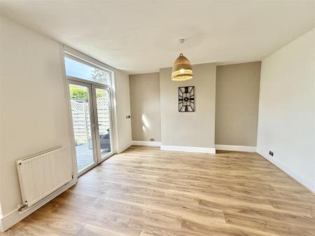 6 Oakley ave-2.jpg