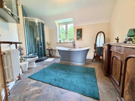 19 Baytree Close-18.jpg