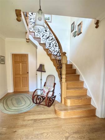 19 Baytree Close-12.jpg