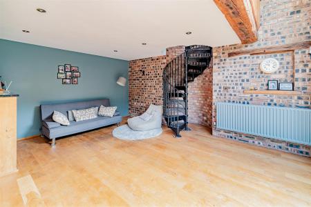 interior09.jpg