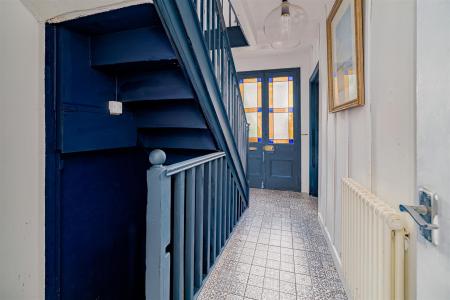 interior11v2.jpg