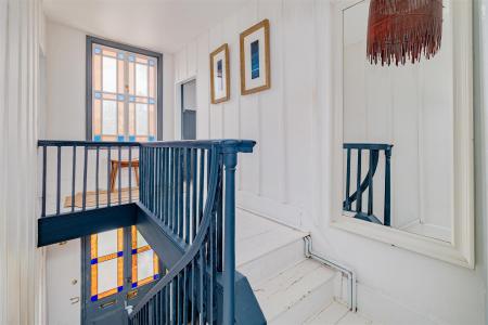 interior13.jpg