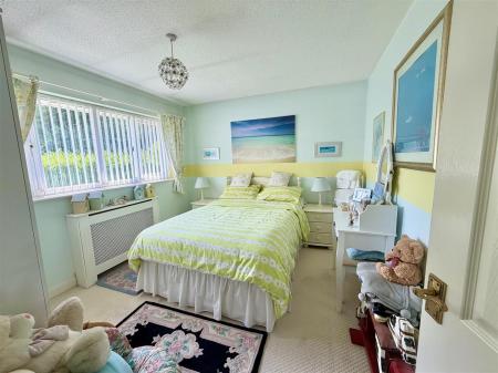 29 Kenton Drive-11.jpg