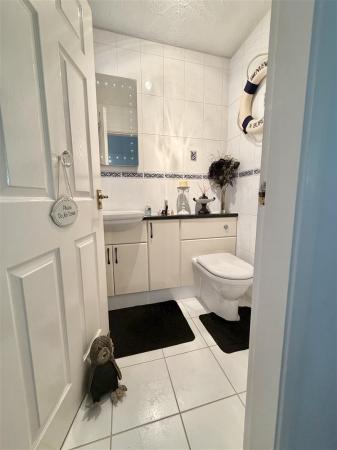29 Kenton Drive-14.jpg
