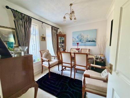29 Kenton Drive-18a.jpg