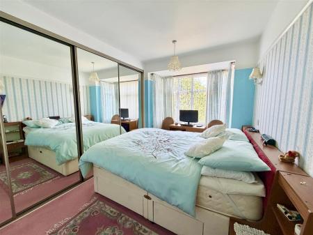 26 Kenwood Drive-11.jpg