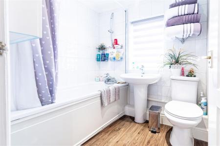 95a, Beamish Close (15).jpg