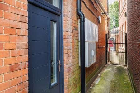 2 185 High st (18).jpg