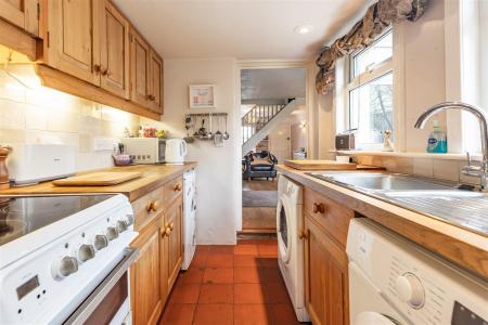 174 High Road  (7).jpg