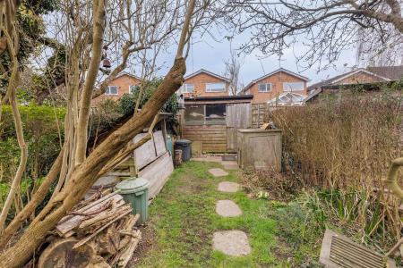 174 High Road  (17).jpg