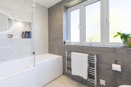 80 Crows Road  (18).jpg