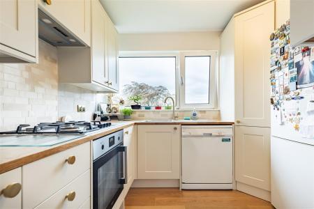 13  Bower Court (4).jpg