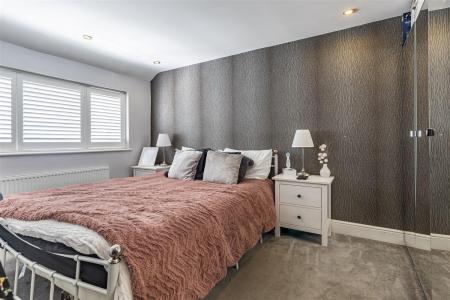 102 Beaconsfield (13).jpg