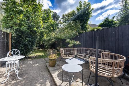 30 St Johns Road (22).jpg