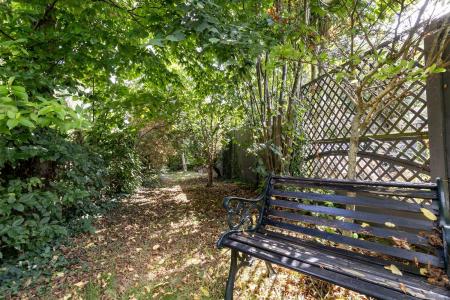 30 St Johns Road (25).jpg