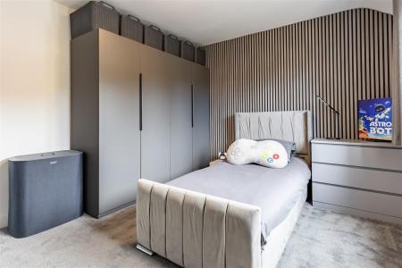 4, Forest Close (19).jpg