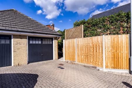 1 Kings wood  (18).jpg