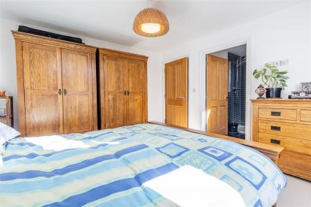 1 Kings wood  (13).jpg