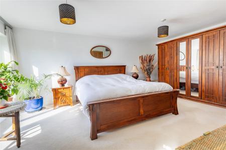 1 Kings wood  (7).jpg
