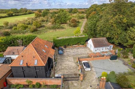 1a The Barn aerial  (8).jpg