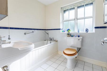 1  Coach House  (10).jpg