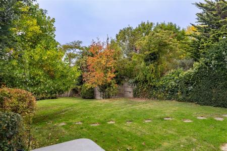 34, Blackacre Road (27).jpg