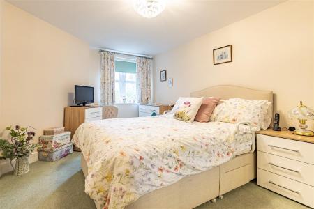 11 Stewart Court (3).jpg