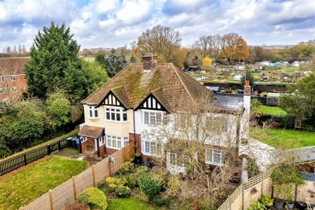 85  High Road aerial  (6).jpg