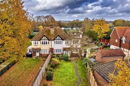 85  High Road aerial  (2).jpg