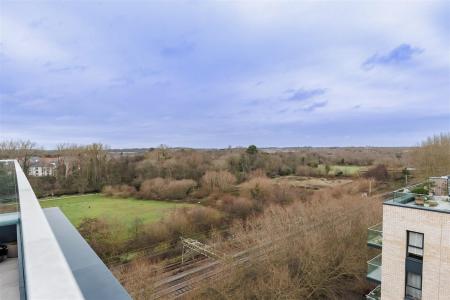 80 Godfrey House (16).jpg