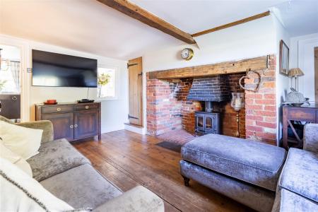 Willow Cottage 43 Berwick Ln  (2).jpg