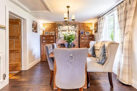 Willow Cottage 43 Berwick Ln  (3).jpg