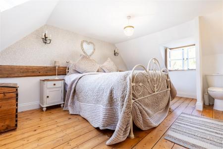 Willow Cottage 43 Berwick Ln  (13).jpg