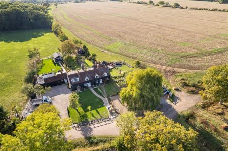 Willow Cottage 43 Berwick Ln  aerial (4).jpg