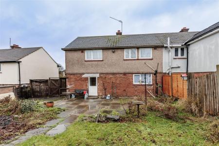 13, Beaconfield Ave (20).jpg