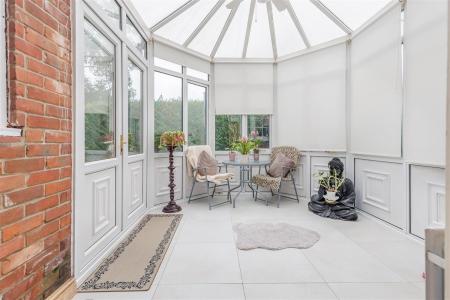 223, High Road (15).jpg