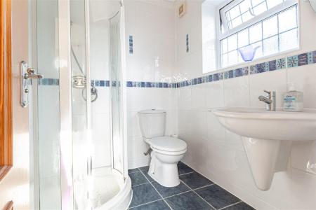 Highview Close  (22).jpg