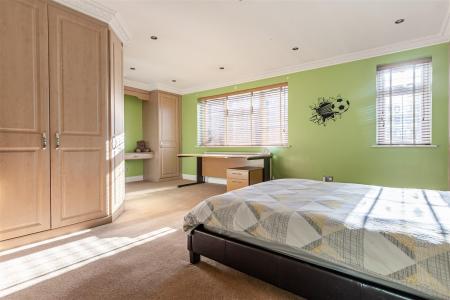 Highview Close  (20).jpg