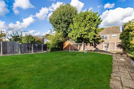 Highview Close  (9).jpg