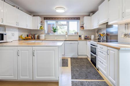 26 Lower Bury   (3).jpg