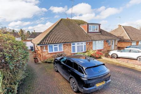 16, Field Close (23).jpg