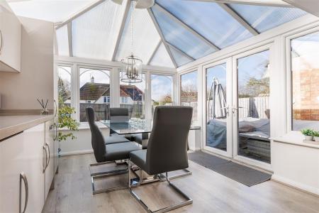 16, Field Close (12).jpg